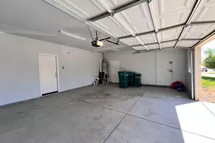 10626 Cherise Way, Stockton, CA 95209 - Photo 28