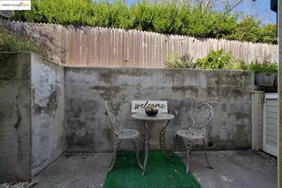 7572 Mountain Blvd. #2, Oakland, CA 94605 - Photo 26