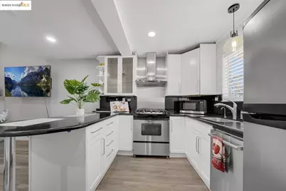 7572 Mountain Blvd. #2, Oakland, CA 94605 - Photo 8