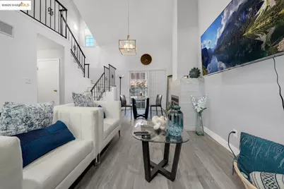 7572 Mountain Blvd. #2, Oakland, CA 94605 - Photo 2