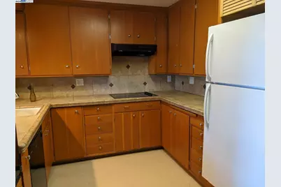 194 Hillcroft Way, Walnut Creek, CA 94597 - Photo 28
