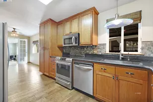 180 Steelhead Cir, Lewiston, CA 96052 - Photo 8