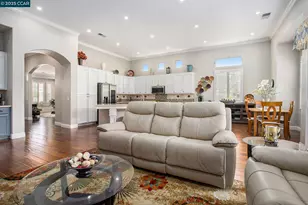 451 Tayberry Ln, Brentwood, CA 94513 - Photo 10