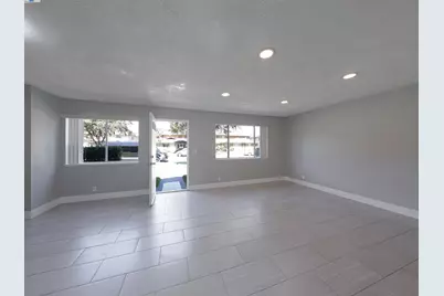 32625 Brenda Way #1, Union City, CA 94587 - Photo 2
