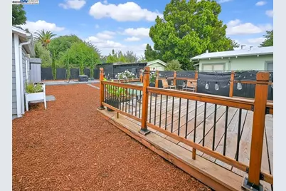 5706 Brookdale Ave, Oakland, CA 94605 - Photo 12