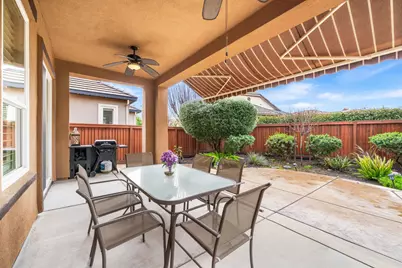 1033 Malbec Ln, Brentwood, CA 94513 - Photo 32