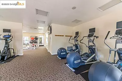 15 Shoreline Ct, Richmond, CA 94804 - Photo 32