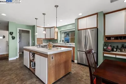 6038 Gleneagles Court, Redding, CA 96003 - Photo 20