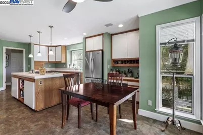 6038 Gleneagles Court, Redding, CA 96003 - Photo 26