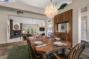 6038 Gleneagles Ct, Redding, CA 96003 - Photo 10