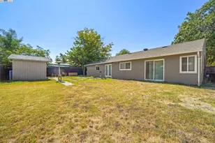 2203 Sherman Dr, Pleasant Hill, CA 94523 - Photo 12