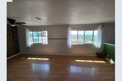 136 Evergreen Way, Vallejo, CA 94591 - Photo 4