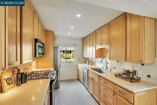 47 Miramonte Dr, Moraga, CA 94556 - Photo 10