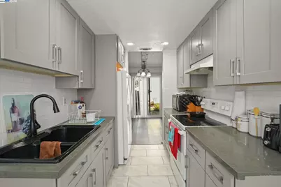 2600 Giant Road #28, San Pablo, CA 94806 - Photo 8