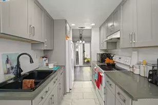 2600 Giant Rd, San Pablo, CA 94806 - Photo 8