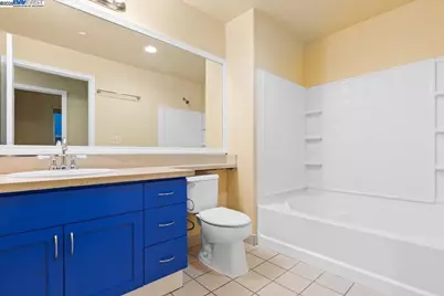 1121 40th Street #4201, Emeryville, CA 94608 - Photo 10