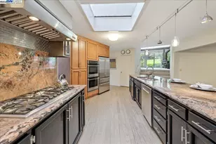 391 Oak Ln, Pleasanton, CA 94566 - Photo 22