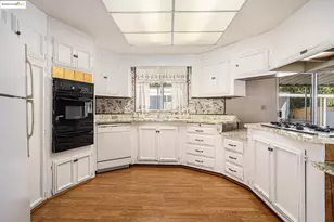 1597 Alamo Dr, Vacaville, CA 95687 - Photo 16