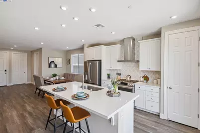 15492 Warbler Pl, Lathrop, CA 95330 - Photo 12