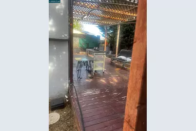 1161 64th St, Oakland, CA 94608 - Photo 2