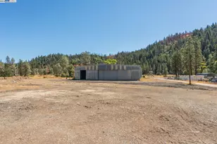 30661 State Hwy 3, Douglas City, CA 96024 - Photo 16