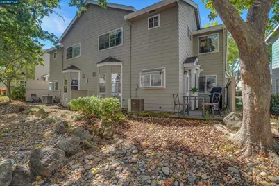235 Pebblecreek Ct, Martinez, CA 94553 - Photo 28