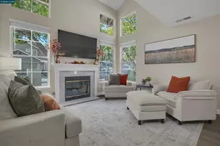 235 Pebblecreek Ct, Martinez, CA 94553 - Photo 10