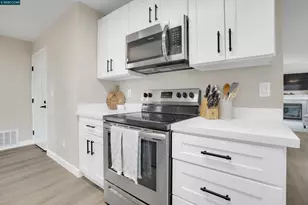 235 Pebblecreek Ct, Martinez, CA 94553 - Photo 6