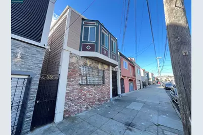 1463 Thomas Ave, San Francisco, CA 94124 - Photo 2