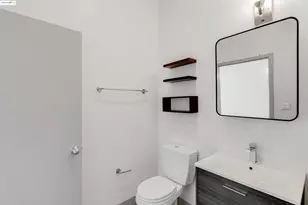 410 Webster St, Oakland, CA 94607 - Photo 20