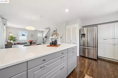 4170 Emerald St #4, Oakland, CA 94609 - Photo 12