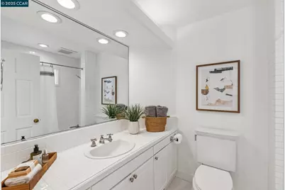 32 Dos Posos, Orinda, CA 94563 - Photo 22