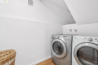 58 Villanova Dr, Oakland, CA 94611 - Photo 50