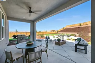 1683 Wren St, Dublin, CA 94568 - Photo 4