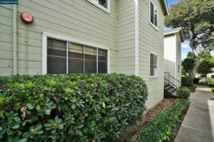 735 Buchanan St, Benicia, CA 94510 - Photo 2