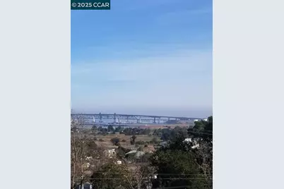 10 Carquinez Scenic Dr, Martinez, CA 94553 - Photo 4