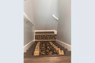 9404 Dunbar Dr, Oakland, CA 94603 - Photo 20