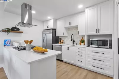 19100 Crest Ave #30, Castro Valley, CA 94546 - Photo 14