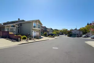 319 Oak Glen Ct, Martinez, CA 94553 - Photo 34