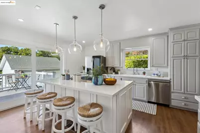 3085 Monterey Blvd, Oakland, CA 94602 - Photo 14