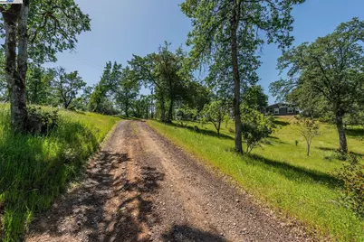21679 Squaw Grass Trail, Redding, CA 96003 - Photo 42
