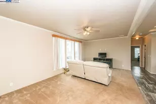 21679 Squaw Grass Trail, Redding, CA 96003 - Photo 10