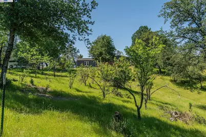 21679 Squaw Grass Trail, Redding, CA 96003 - Photo 44