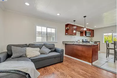 19150 Hesperian Blvd #19, Hayward, CA 94541 - Photo 4