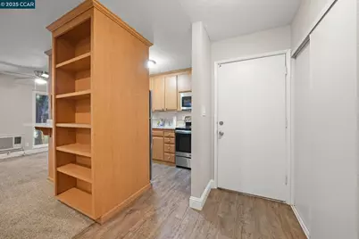 1036 Oak Grove Rd #21, Concord, CA 94518 - Photo 10