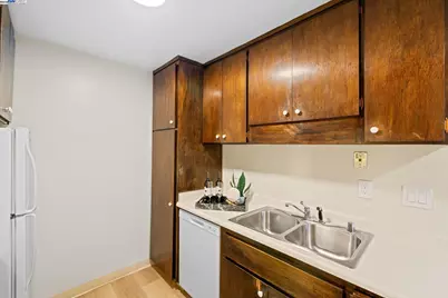 1327 Webster St #B101, Alameda, CA 94501 - Photo 10