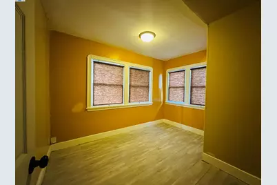 1301 60th Ave, Oakland, CA 94621 - Photo 8