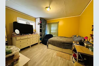 1301 60th Ave, Oakland, CA 94621 - Photo 6