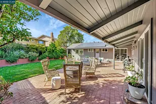 142 Sequoyah View Dr, Oakland, CA 94605 - Photo 24