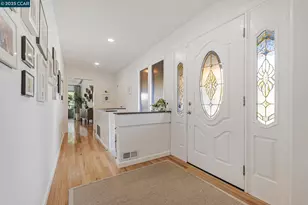 142 Sequoyah View Dr, Oakland, CA 94605 - Photo 6